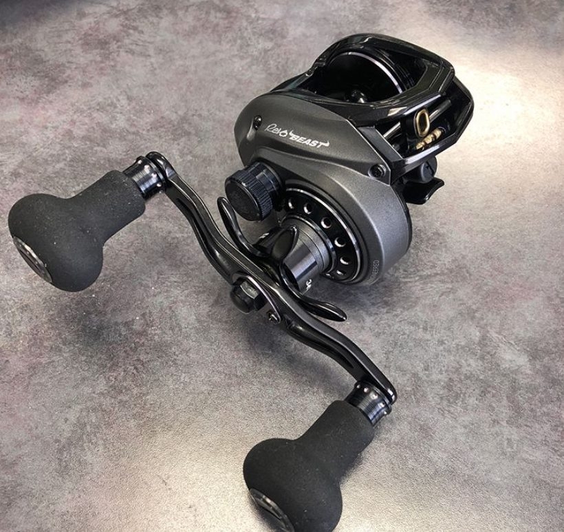 Carretilha Abu Garcia Revo Beast